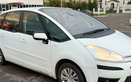 Citroen C4 Picasso II рестайлинг, 2011 год, 750 000 рублей, 3 фотография