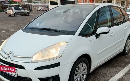 Citroen C4 Picasso II рестайлинг, 2011 год, 750 000 рублей, 2 фотография