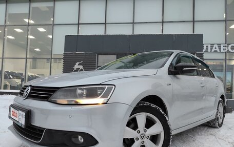 Volkswagen Jetta VI, 2013 год, 1 330 000 рублей, 16 фотография