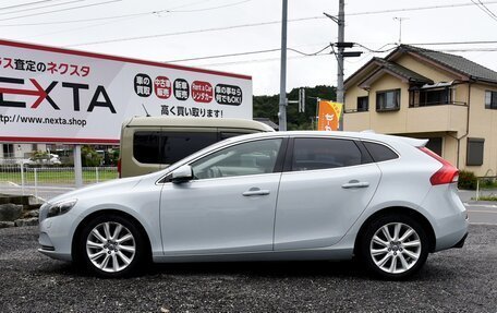 Volvo V40 II рестайлинг, 2016 год, 1 050 000 рублей, 4 фотография