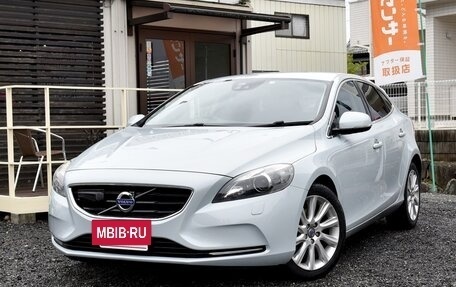 Volvo V40 II рестайлинг, 2016 год, 1 050 000 рублей, 3 фотография