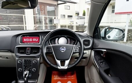 Volvo V40 II рестайлинг, 2016 год, 1 050 000 рублей, 12 фотография