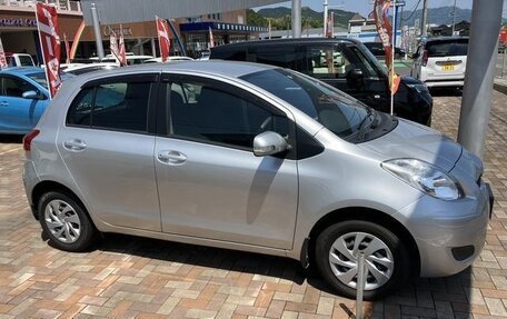 Toyota Vitz, 2010 год, 760 000 рублей, 4 фотография