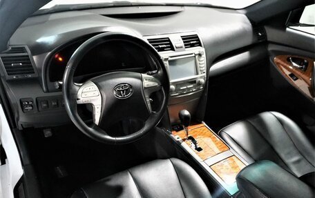 Toyota Camry, 2010 год, 1 649 807 рублей, 8 фотография