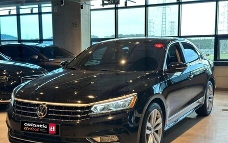 Volkswagen Passat B8 рестайлинг, 2018 год, 2 600 000 рублей, 1 фотография