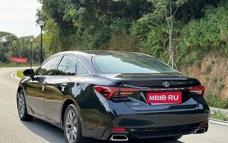 Toyota Avalon, 2020 год, 2 400 000 рублей, 4 фотография