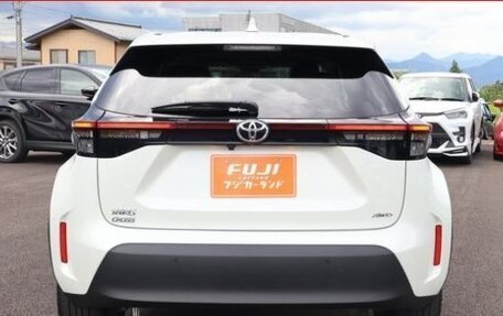 Toyota Yaris Cross, 2020 год, 2 350 000 рублей, 4 фотография