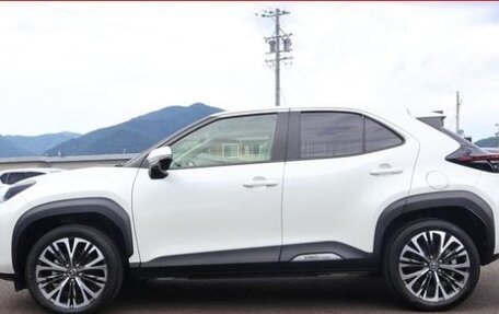 Toyota Yaris Cross, 2020 год, 2 350 000 рублей, 7 фотография