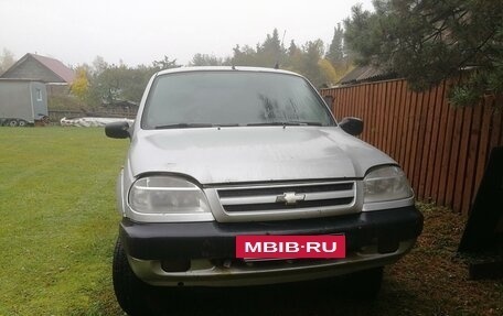 Chevrolet Niva I рестайлинг, 2004 год, 200 000 рублей, 2 фотография