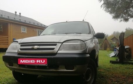 Chevrolet Niva I рестайлинг, 2004 год, 200 000 рублей, 3 фотография