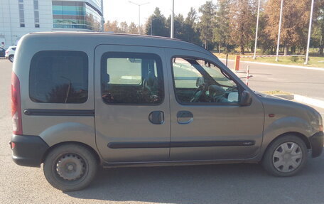 Renault Kangoo II рестайлинг, 2000 год, 350 000 рублей, 29 фотография