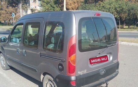 Renault Kangoo II рестайлинг, 2000 год, 350 000 рублей, 33 фотография