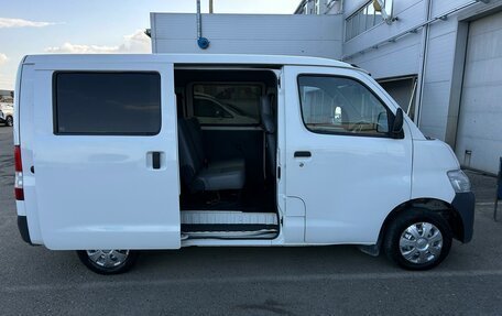 Toyota Lite Ace VI, 2011 год, 990 000 рублей, 18 фотография