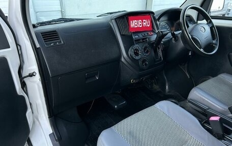 Toyota Lite Ace VI, 2011 год, 990 000 рублей, 12 фотография