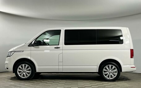 Volkswagen Caravelle T6 рестайлинг, 2021 год, 4 770 000 рублей, 3 фотография