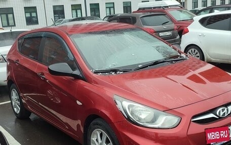 Hyundai Solaris II рестайлинг, 2011 год, 850 000 рублей, 2 фотография