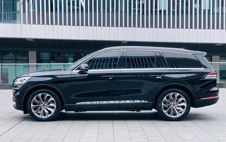 Lincoln Aviator II, 2021 год, 5 050 000 рублей, 3 фотография