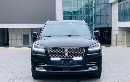 Lincoln Aviator II, 2021 год, 5 050 000 рублей, 2 фотография