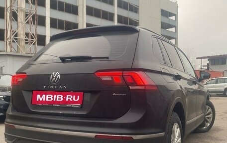 Volkswagen Tiguan II, 2021 год, 3 469 000 рублей, 2 фотография