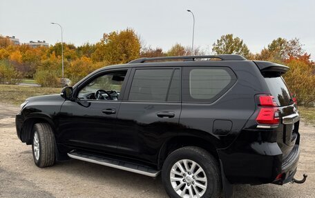 Toyota Land Cruiser Prado 150 рестайлинг 2, 2015 год, 3 150 000 рублей, 11 фотография