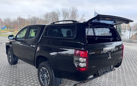 Mitsubishi L200 IV рестайлинг, 2019 год, 2 820 000 рублей, 18 фотография