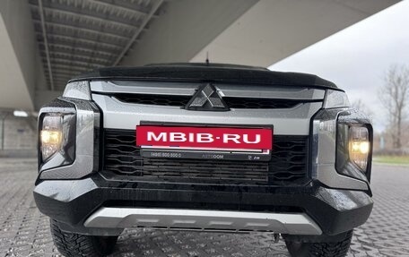 Mitsubishi L200 IV рестайлинг, 2019 год, 2 820 000 рублей, 24 фотография