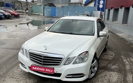 Mercedes-Benz E-Класс, 2011 год, 1 350 000 рублей, 1 фотография