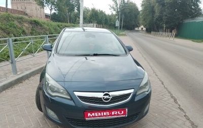 Opel Astra J, 2011 год, 910 000 рублей, 1 фотография