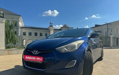 Hyundai Avante, 2011 год, 950 000 рублей, 3 фотография