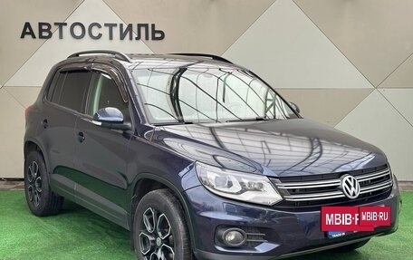 Volkswagen Tiguan I, 2012 год, 1 240 000 рублей, 2 фотография