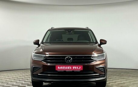 Volkswagen Tiguan II, 2021 год, 2 949 000 рублей, 2 фотография