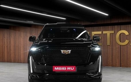 Cadillac Escalade V, 2023 год, 39 000 000 рублей, 2 фотография