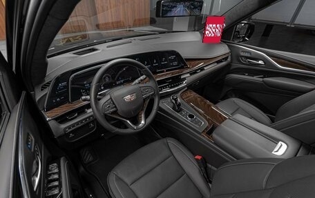 Cadillac Escalade V, 2023 год, 39 000 000 рублей, 17 фотография