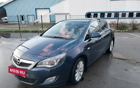 Opel Astra J, 2011 год, 910 000 рублей, 8 фотография