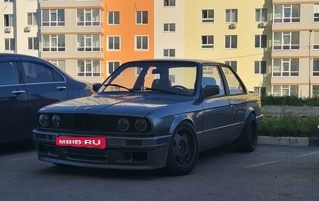 BMW 3 серия, 1984 год, 450 000 рублей, 2 фотография