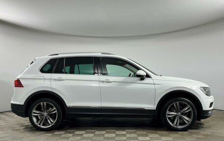 Volkswagen Tiguan II, 2017 год, 2 115 000 рублей, 4 фотография