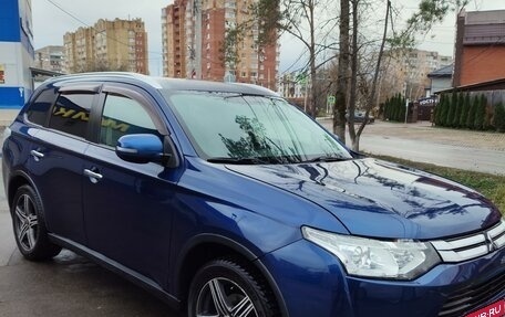 Mitsubishi Outlander III рестайлинг 3, 2014 год, 1 420 000 рублей, 15 фотография