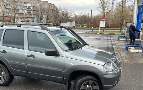 Chevrolet Niva I рестайлинг, 2019 год, 975 000 рублей, 3 фотография