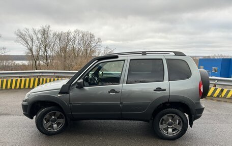 Chevrolet Niva I рестайлинг, 2019 год, 975 000 рублей, 5 фотография