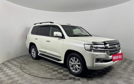 Toyota Land Cruiser 200, 2016 год, 5 349 000 рублей, 3 фотография