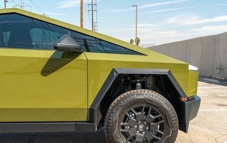 Tesla Cybertruck, 2024 год, 20 500 000 рублей, 30 фотография