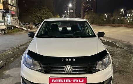 Volkswagen Polo VI (EU Market), 2015 год, 530 000 рублей, 2 фотография