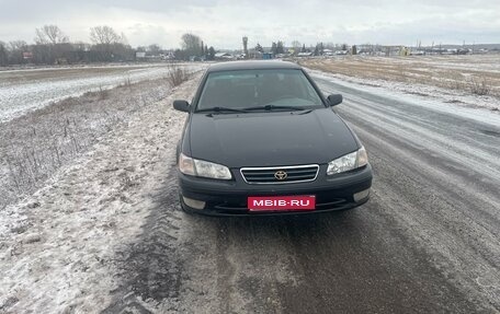 Toyota Camry, 1999 год, 650 000 рублей, 1 фотография