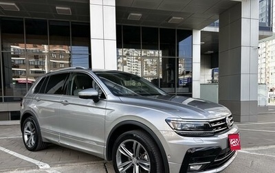 Volkswagen Tiguan II, 2018 год, 4 300 000 рублей, 1 фотография