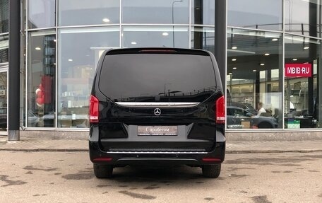 Mercedes-Benz V-Класс, 2018 год, 5 350 000 рублей, 4 фотография