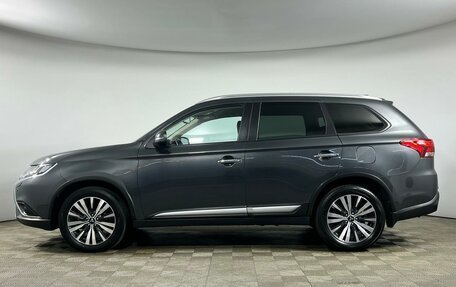 Mitsubishi Outlander III рестайлинг 3, 2021 год, 3 079 000 рублей, 3 фотография