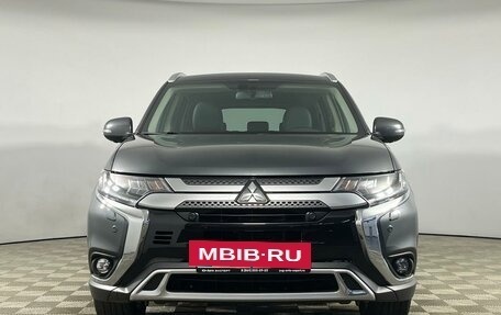 Mitsubishi Outlander III рестайлинг 3, 2021 год, 3 079 000 рублей, 2 фотография