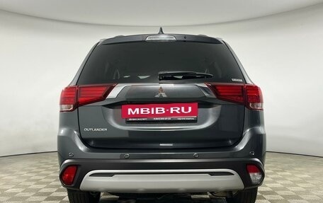 Mitsubishi Outlander III рестайлинг 3, 2021 год, 3 079 000 рублей, 5 фотография