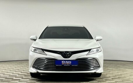 Toyota Camry, 2020 год, 3 199 000 рублей, 2 фотография