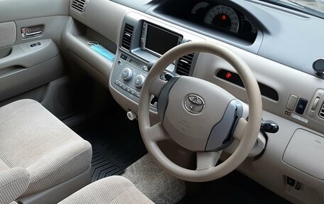 Toyota Raum II, 2003 год, 550 000 рублей, 3 фотография